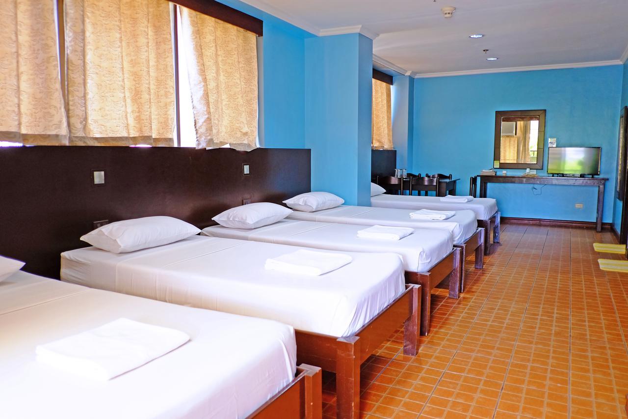 West Gorordo Hotel Cebu Exterior photo